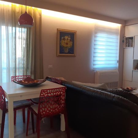 Lake View Apartment Tirana Eksteriør billede