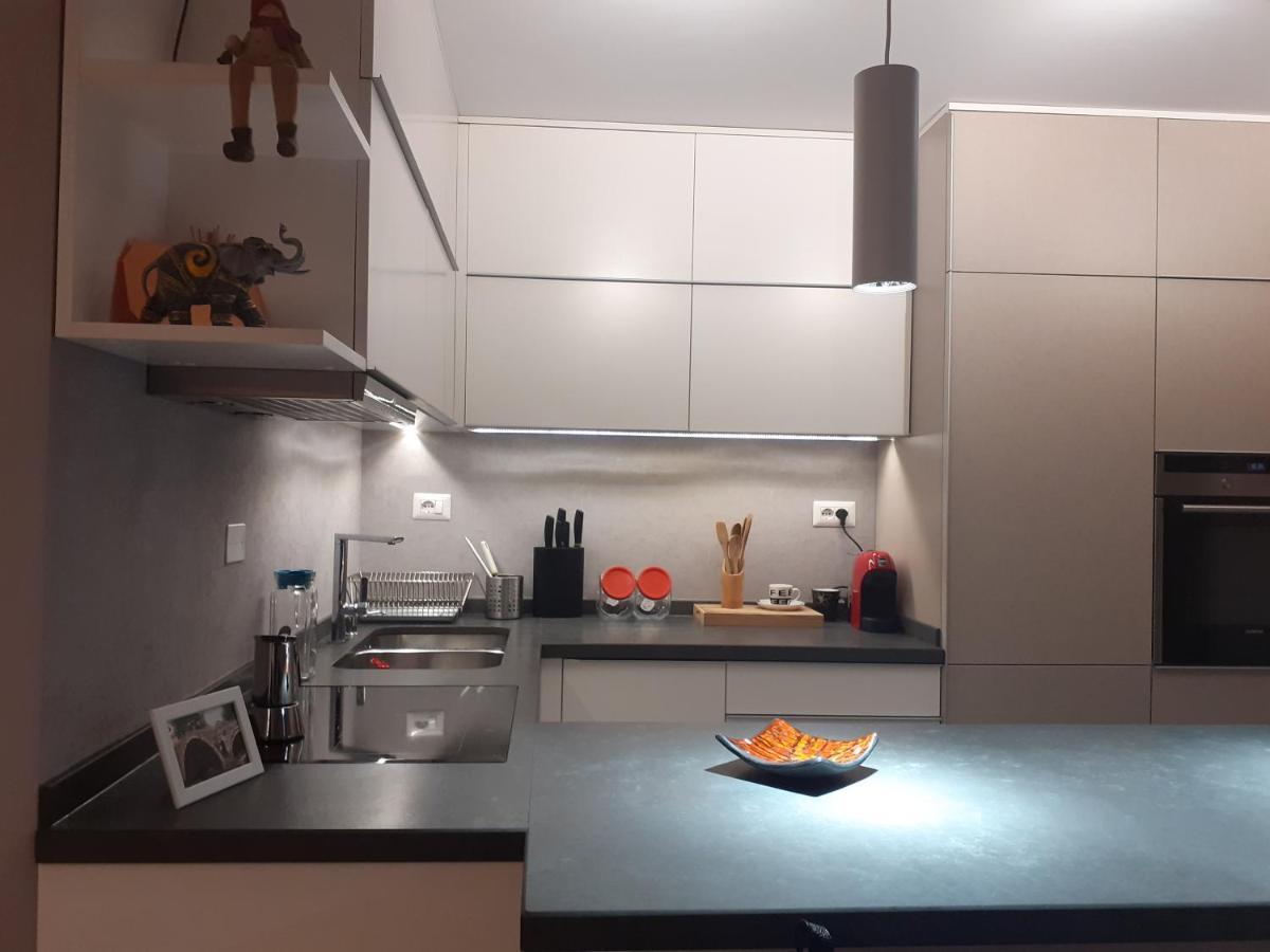 Lake View Apartment Tirana Eksteriør billede