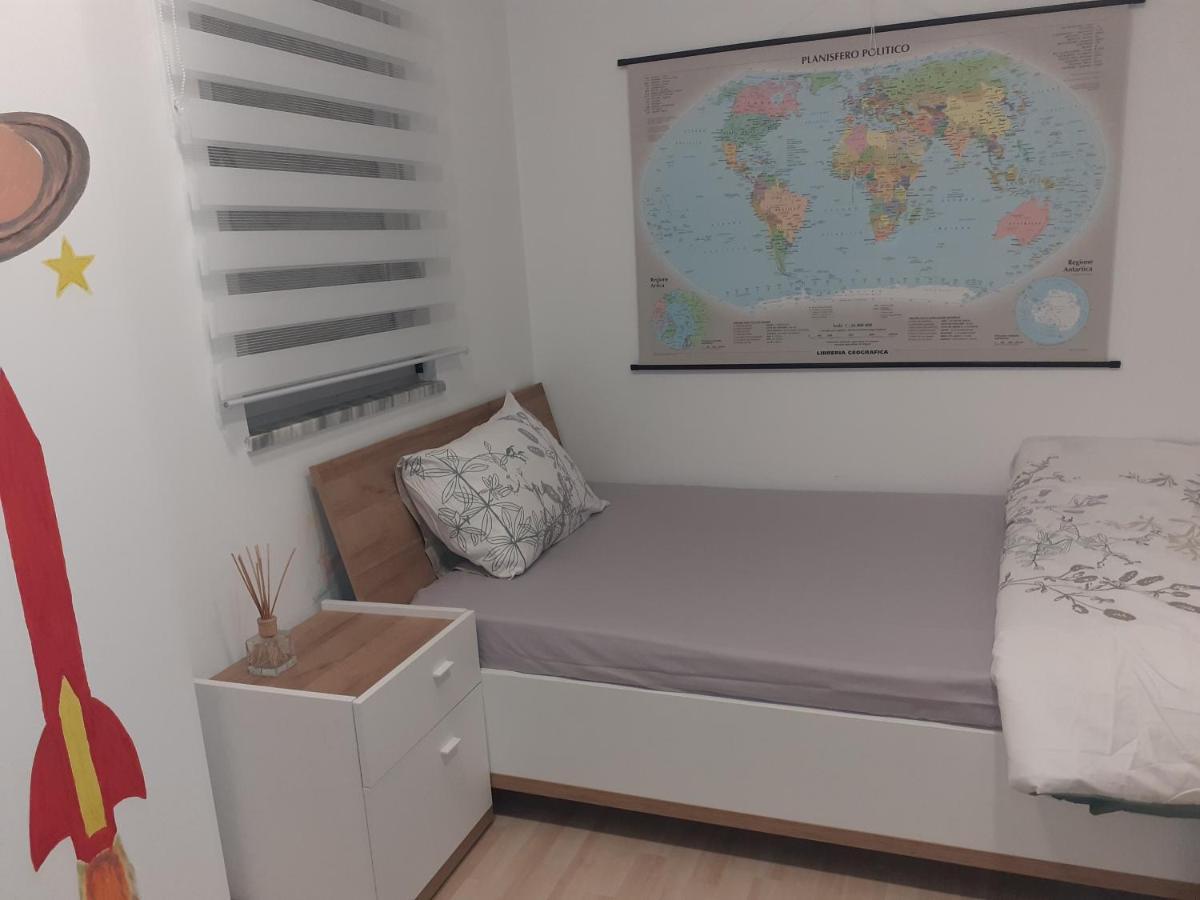 Lake View Apartment Tirana Eksteriør billede